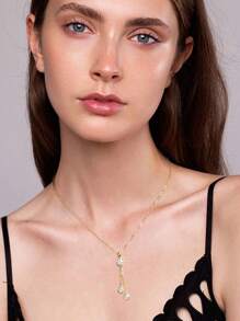 XUJIA 1 pièce Collier pendentif en argent sterling 925 avec Moissanite couronne de 1,6 carats pour femmes, pendentif à franges avec Moissanite rond de 6,5 mm et 4 mm, cadeau de bijoux pour elle, livré avec 1 pièce de certificat GRA Moissanite de 6,5 mm