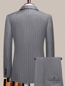 Latest  Business - Evening Attire  Business - Formal Business  Business - Business Commuting    Striped    Spring/Summer    Regular Fit    Double Button    Formal & Evening  Night Out    New Year - 灰色條紋 - 查看 2