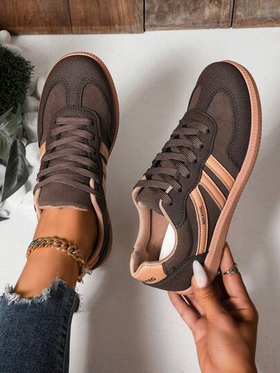 Zapatos deportivos casuales para mujer, nuevos zapatos deportivos ligeros y de suela blanda con suela antideslizante y color de contraste para uso al aire libre, zapatos casuales para mujer