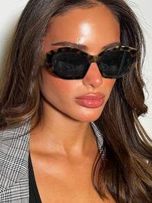 1pc Rhombus Full Frame Women's Fashion Eyeglasses, Outdoor Street Wear Fashion Glasses Preppy Style For Back To School Cat Eye Shape Leopard Tortoise Shell Printing - Leopard - View 2
