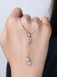 XUJIA 1 pièce Collier pendentif à gland en moissanite 1,6 carat pour femme en argent sterling 925, avec moissanite ronde de 6,5 mm et 4 mm. Bijoux cadeaux pour elle, livré avec 1 pièce de certificat GRA de moissanite de 6,5 mm