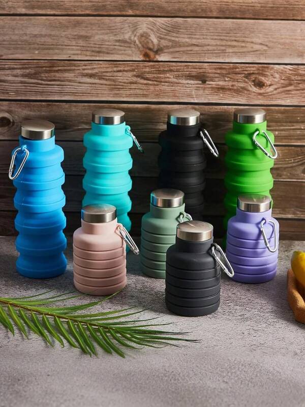 زجاجة ماء قابلة لإعادة الاستخدام من السيليكون قابلة للطي وحاملة، وزنها خفيف، مع مشبك للتسلق، مثالية للسفر والجيم والتخييم والتنزه في الأماكن الخارجية والأنشطة الداخلية