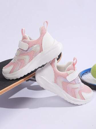 1 par de zapatos deportivos para niños, cómodos y ligeros, ideales para primavera. Zapatos de malla transpirable para niños grandes, para uso diario y correr. Diseño antideslizante y duradero con suela de EVA, plantilla moldeada y suela suave con acabado brillante.