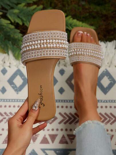 Plus Size Women Flat Sandals, Vacation Style Casual Versatile Outdoor Wear, Rhinestone Decor Slip-On Slippers, Casual Fashion TPR (Thermoplastic Rubber) Pearl Rhinestone Slides, Beach, Holiday, Office, Outdoor, Wedding, Spring/Summer/Autumn