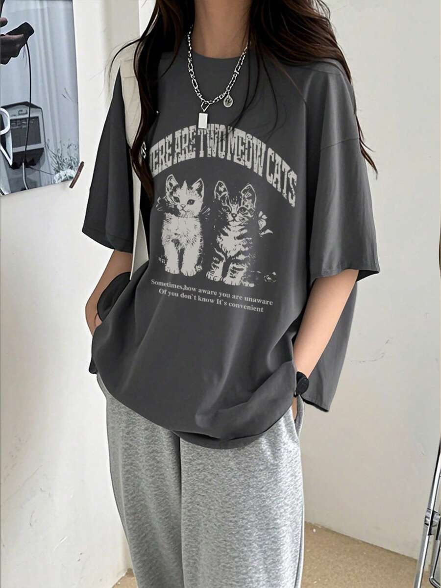 女式休闲宽松圆领 T 恤,带有可爱猫咪和字母印花,百搭短袖上衣,春夏 - 深灰色 - 查看 1