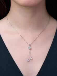 XUJIA 1 pièce Collier pendentif à gland en moissanite 1,6 carat pour femme en argent sterling 925, avec moissanite ronde de 6,5 mm et 4 mm. Bijoux cadeaux pour elle, livré avec 1 pièce de certificat GRA de moissanite de 6,5 mm