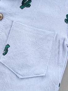 Set de 2 piezas compuesto por una camiseta de manga corta y pantalones cortos con estampado en todo el diseño de cactus de dibujos animados para bebé y niño pequeño, de verano