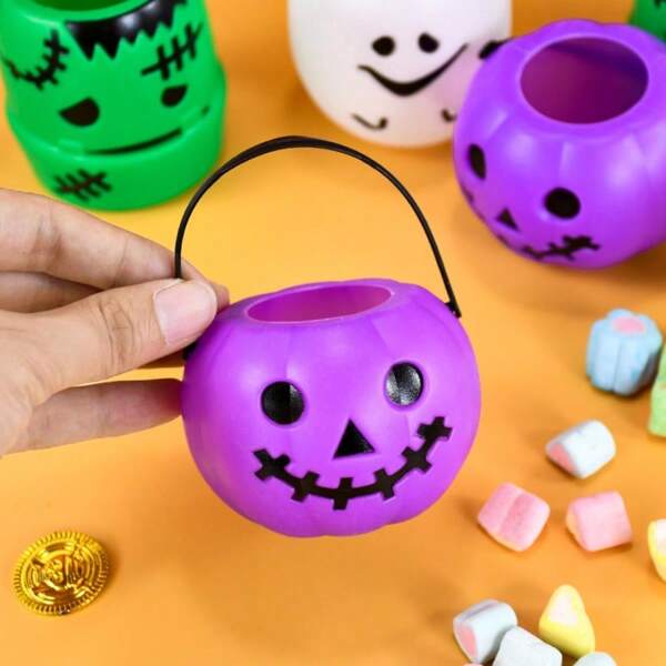 1pc Halloween Candy Buckets Plastic Pumpkin Ghost Candy Holder Portable Basket Toy Trick Or Treat Props Decor Candy Bags Treat Bags Portable
