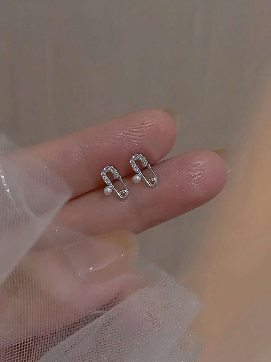 1 Pair S925 Sterling Silver Pearl Safety Pin Stud Earrings, Simple Fashionable Petite Dainty Luxury Hairpin Earrings Suitable For Women's Daily Wear