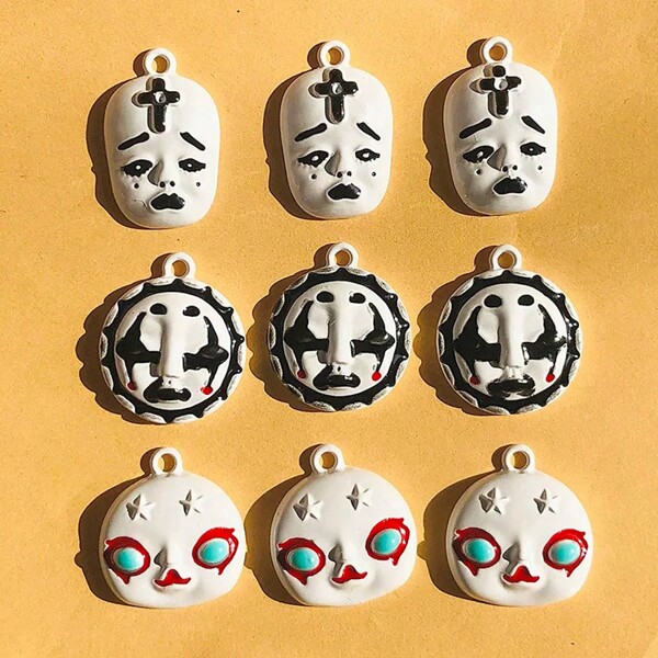 5pcs Vintage Alloy Skull Face Pendant, DIY Creativity Clown Face, Earrings, Keychain, Phone Strap For Accessories