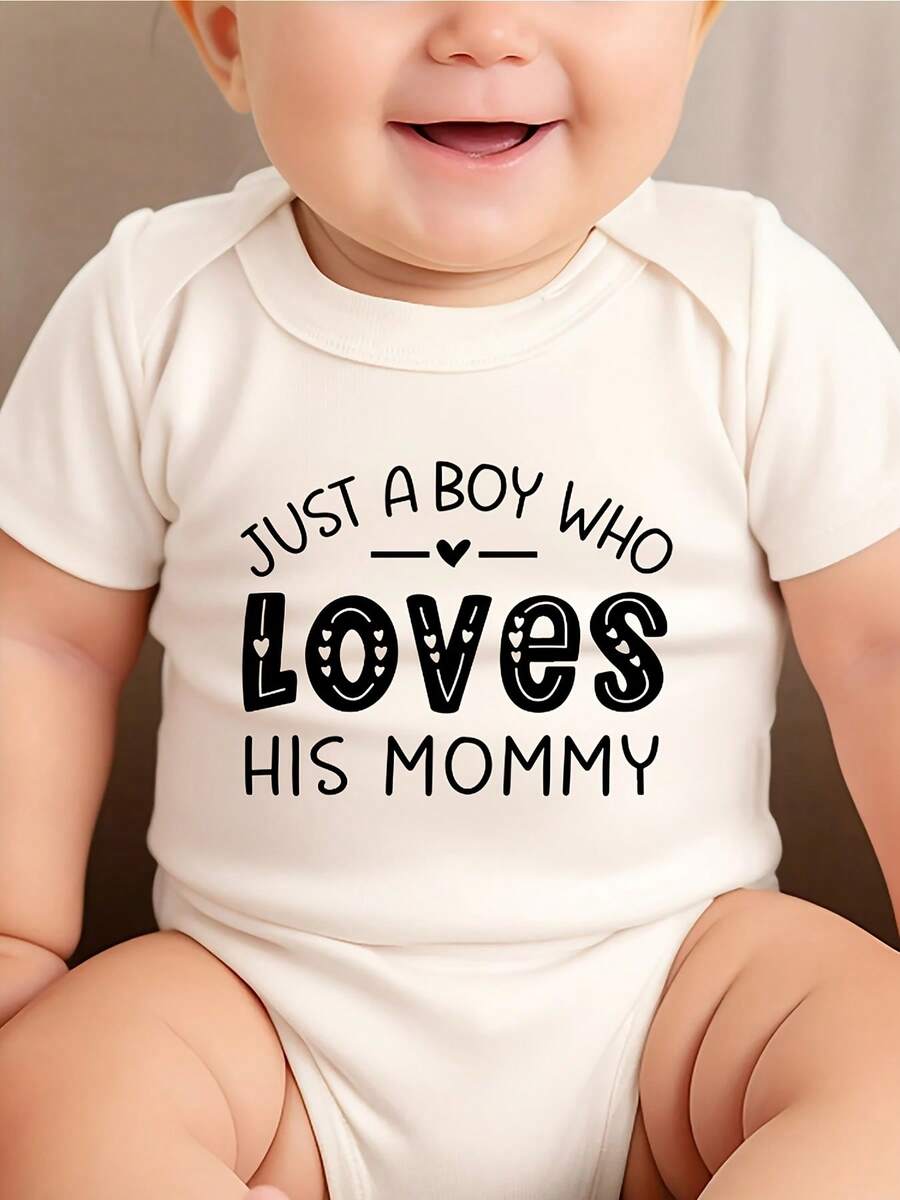 White Baby Romper With "Just A Boy Who Loves His Mommy" Print - 白色 - 查看 1