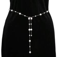 Chaîne de perles rétro élégante avec pendentif circulaire petit. Chaîne de perles superposée en trois couches avec volant latéral. Chaîne de taille/chaîne de corps pour femmes