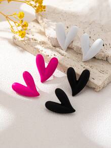 Set de 3 pares de pendientes con diseños metálicos esmaltados de leopardo y corazón, adecuados para fiestas y múltiples ocasiones para mujeres