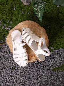 Sandálias fechadas casuais de estilo vintage 2025, Respiráveis, Tecidas, Com Recortes em Estilo Romano