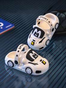 一双夏季新款卡通汽车儿童洞洞鞋防滑软底室内外沙滩拖鞋