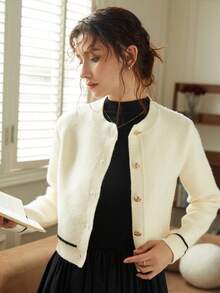 Knit Mix Áo khoác cardigan dệt kim dáng rộng kiểu Pháp thanh lịch và độc đáo dành cho nữ, thiết kế cổ tròn, mang hơi hướng cổ điển tinh tế, thoải mái và ấm áp, phù hợp cho mùa thu và mùa đông. Thiết kế dày dặn, là lựa chọn lý tưởng cho Ngày Valentine, mùa tựu trường, trang phục mùa thu dành cho nữ, cũng phù hợp cho các dịp Giáng sinh, Lễ Tạ ơn và Năm mới. - Màu be - Xem 6