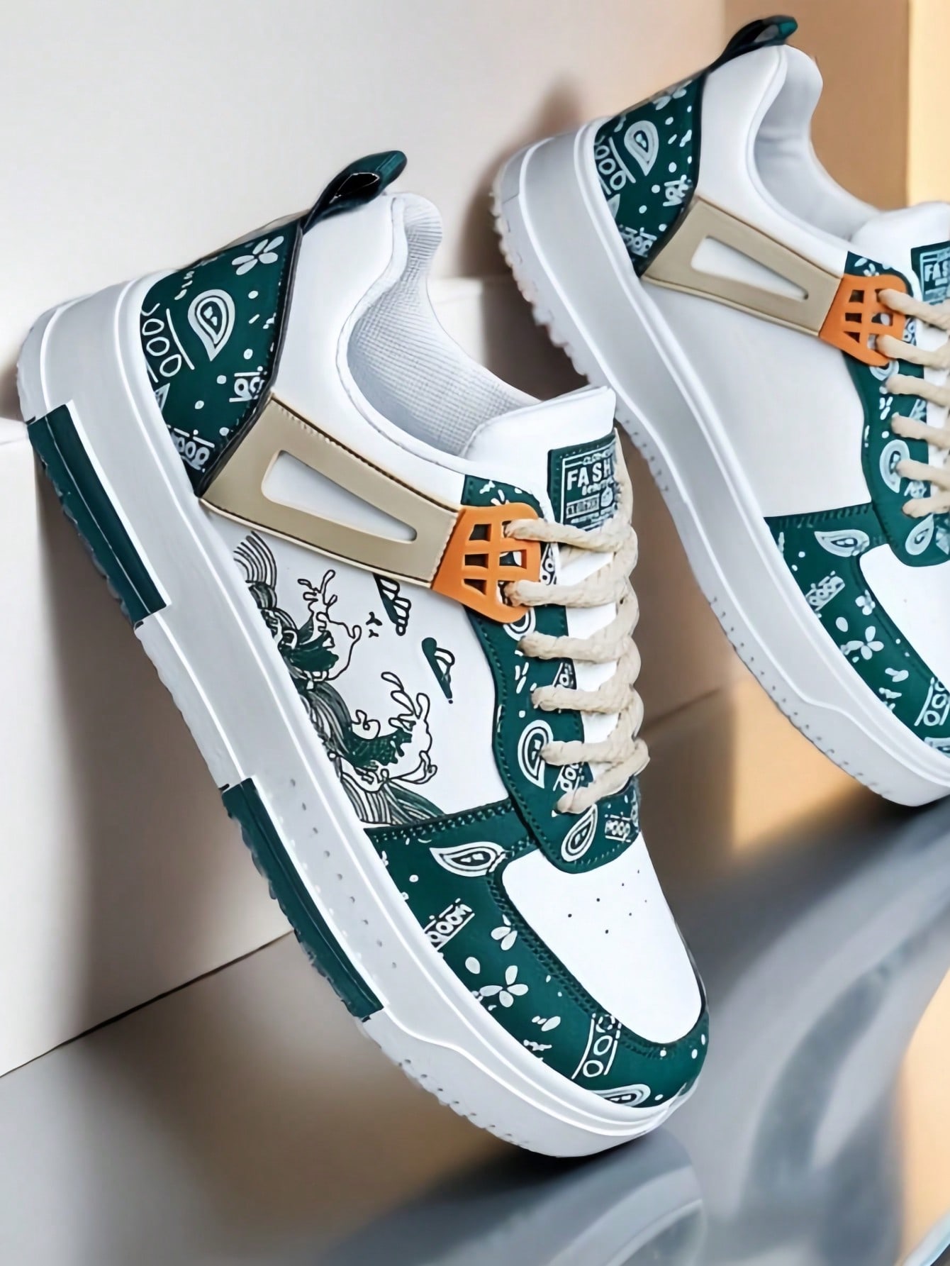 أحذية رياضية بيضاء كاجوال منخفضة القمة للرجال كبار...