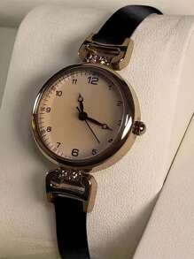 Relógio de quartzo feminino com pulseira de PU, mostrador redondo, estilo britânico retrô, de luxo, para uso diário
