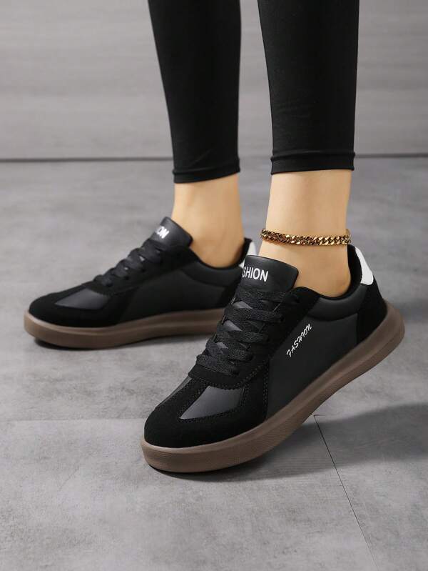Women Casual Sports Shoes, Lace-Up Soft Sole Flat Low-Top Walking Shoes, Round Toe Versatile Skate Shoes, Student Shoes, White Sole