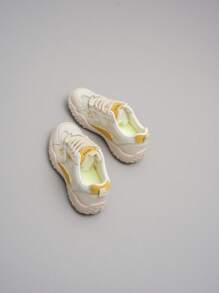 2025 Spring/Summer New Breathable Casual Women Shoes, Solid Color Vintage Comfortable Versatile Light Soft Bottom Anti-Slip Shock Absorbing Thin Mesh Running Sneakers