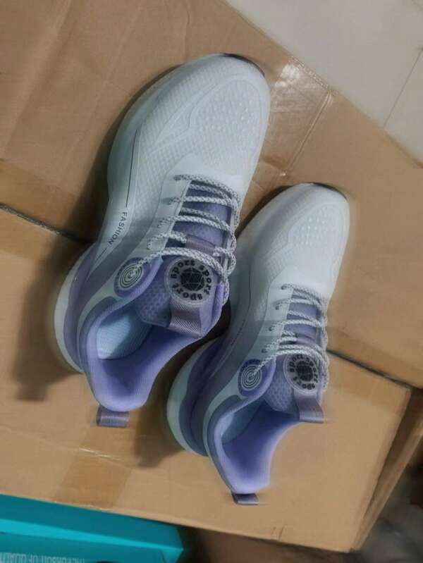 Nouvelles chaussures de course confortables  pour couples, design classique polyvalent 2025