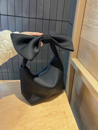 Nouveau sac à main mini mignon rose avec nœud, sac poignet, sac nuage, sac de mode casual quotidien pour femmes d'affaires. Convient pour le travail, le shopping, les sorties, les voyages, les étudiantes. Sac femme pour usage quotidien. Collection Printemps/Été 2025