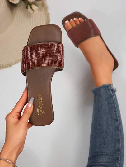 Sandali piatti da donna con design a strass, cinturini alla moda e versatili in stile minimalista, comodi e antiscivolo, eleganti per abiti, passeggiate estive in spiaggia