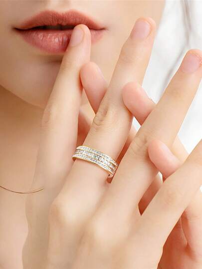 1 件韩国微镶嵌方晶锆石钛钢女士戒指，时尚情侣水钻戒指