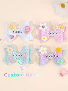 1 Stück kundenspezifische glitzernde Haarschleife mit Wunschtext für Mädchen, kundenspezifischer Name, glänzend weiß-rosa Schleife Haarspangen, süßer Bären-Blumen-Dekor Haarnadeln, lässiger Alltagskopfschmuck, Kinderbaby Haraccessoires