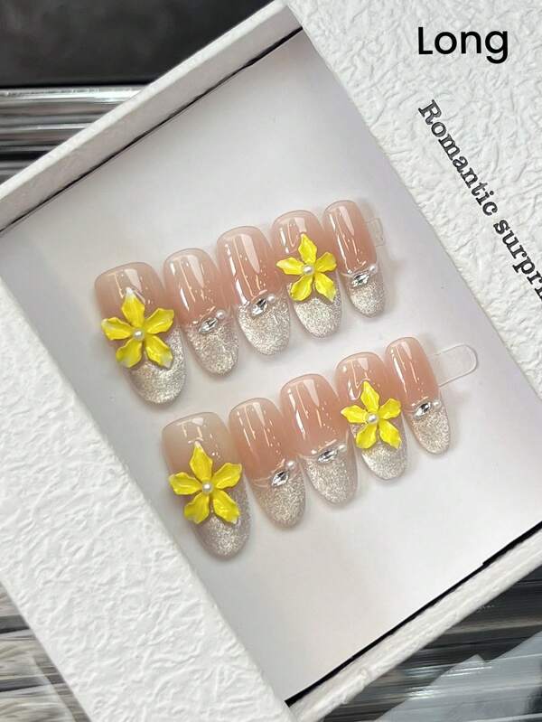 10 peças de pontas de unha ovais, base nude minimalista com pontas francesas de glitter prateado, decoradas com flores de pérolas amarelas 3D, feitas à mão, adequadas para uso diário, férias, reuniões e presentes