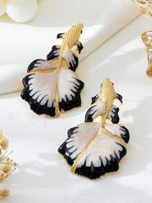 1 Pair Red Wedding Dress Ruffle Design Resin Goldfish Earrings - Betta Fish Earrings - View 14