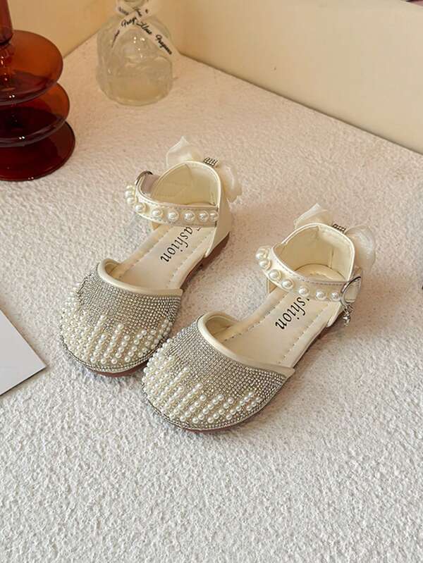 A Pair Of Low-Top Sweet Princess Shoes For Girls, Decorated With Pearl Rhinestone Bows And Artificial Leather Buckles, For Party And Holiday Wear "Children's Flat Shoes"