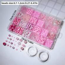 Caixa com 24 contas redondas de acrílico rosa, roxo e verde, de 0,7 a 1,2 cm, em cores claras, em formato de coração, com várias contas e dois fios elásticos, pode ser usada para fazer joias, pulseiras, colares, anéis e brincos.