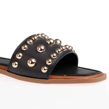 calcena Sandale plate pentru femei cu ținte metalice – ideale pentru ținute casual de vară și plimbări prin oraș - Negru - Vizualizare 2