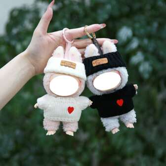 熊帽+心形毛衣，第一代和第二代限量超可爱娃娃可换装，引人注目的配饰（不含娃娃）