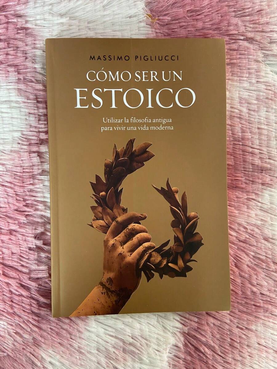 Cómo Ser Un Estoico libro guía autoayuda filosofía estoica desarrollo personal crecimiento intelectual hábitos emocionales mentalidad positiva lectura recomendada aprendizaje valores sabiduría - Libro único - Ver 1
