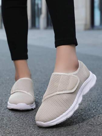 Unisexowe, codzienne buty sportowe z regulowanym podbiciem, siatkową powierzchnią, zapięciem na rzep, miękką podeszwą, oddychające, wygodne płaskie buty do chodzenia dla seniorów i matek