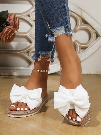 女士蝴蝶结装饰平底凉鞋，圆头套脚夏季鞋，轻便女士沙滩鞋，时尚女士拖鞋，舒适百搭女士凉鞋