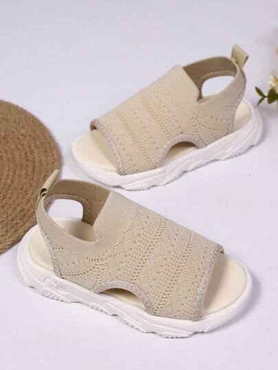 1双女婴夏季透气厚底舒适运动凉鞋