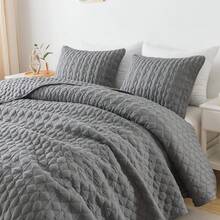Dark Grey Quilt King Size Bedding Sets With Pillow Shams, Lightweight Soft Bedspread Coverlet, Quilted Blanket Thin Comforter Bed Cover, All Season Spring Summer, 3 Pieces, 104x90 Inches - 深灰色 - 查看 1