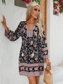 逼真夏季新款波西米亚休闲度假风连衣裙，时尚定位花卉印花精致连衣裙 - 黑底粉花 - 查看 1