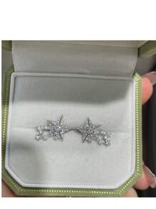 1 Pair Diamond Earrings, Unique Design Cubic Zirconia Comet Star 925 Silver Star Stud Earrings, Suitable For Daily Wear And Dates