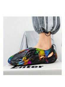 Zuecos EVA con efecto splash de color para hombres - Zapatos ligeros y transpirables para el jardín, sandalias impermeables antideslizantes para playa, patio y uso diario - Blanco - Ver 5