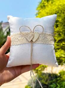 1pc Wedding Ring Pillow, Bridal Wedding Ring Pillow, Flower Girl Ring Bearer Pillow, Double Heart Wooden Square Small Ring Pillow, Western Wedding Decor Prop (Ring Not Included)