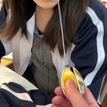 2 Stücke lustige Klatsch Mini Party Streich Wasserpistole - kreative bavalve geformte Wassersprüher als kleines Geschenk, neuartige und humorvolle Partyfavors, zufällige Farbmischung