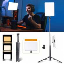 Un panneau lumineux plat LED de 10 pouces mesurant 145 cm, avec un trépied stable, réglable et une alimentation USB, convient à divers scénarios tels que la photographie, l'enregistrement vidéo sur site, le maquillage, les selfies d'équipe et la prise de vue de vlog. Convient pour la photographie, l'enregistrement vidéo, la diffusion en direct, les réunions Zoom, le vlogging, avec un éclairage de selfie pour téléphone