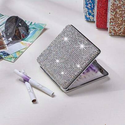 1个水晶镶嵌防压防潮女士烟盒，高端创意双面水钻香烟收纳盒，超薄设计，适合常规20支装香烟，女士礼盒