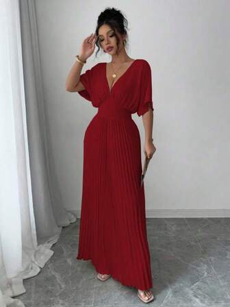 Women Solid Color Bat Sleeve Deep V-Neck Fashion Pleated Dress