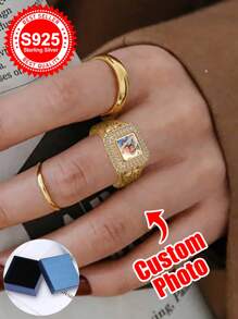 925er Sterling Silber quadratischer individuell bedruckter Foto-Ring - ein sentimentales und personalisiertes Geschenk für Liebhaber, Familie oder Freunde. Ideal für Jahrestage, Geburtstage, Valentinstag, Weihnachten oder andere denkwürdige Anlässe. Dieser Ring verfügt über einen quadratischen Fotorahmen mit funkelnden Details