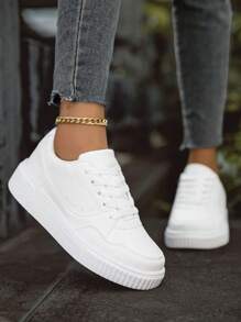 Tenis blancos para mujeres, nueva versión de primavera/verano/otoño, estilo coreano, transpirables, versátiles, calzado casual plano para estudiantes universitarias